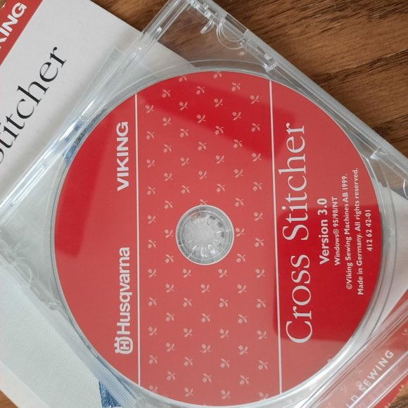 Husqvarna Viking Cross Stitcher Embroidery System 5  Windows 95 98 NT CD - Picture 2 of 3